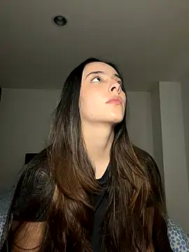 Snapshot of swrennn19 chatting on November 2025 07:04:01 PM swrennn19 online show from November 2025 07:04:01 PM