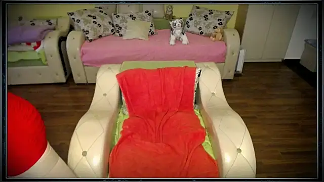 clementine online show from March 2025 02:53:02 PM