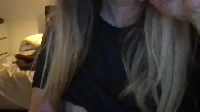 Snapshot of leadileo chatting on November 2025 12:38:02 PM leadileo online show from November 2025 12:38:02 PM