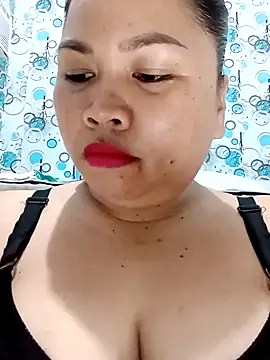 XXLorie 02 online show from February 2025 12:08:02 PM