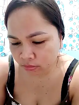 XXLorie 02 online show from February 2025 08:20:01 AM