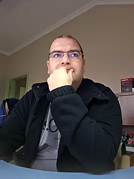 Andrew1900529 online show from January 2025 12:50:01 PM