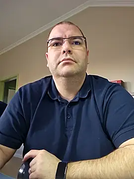 Andrew1900529 online show from March 2025 05:35:02 AM