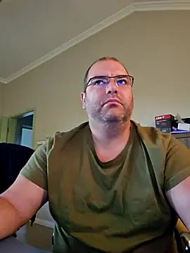 Andrew1900529 online show from September 2025 04:35:02 AM