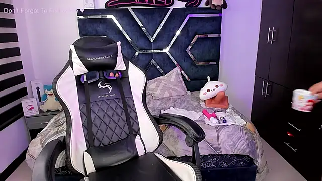 Student of Bdsm online show from February 2025 07:09:01 PM