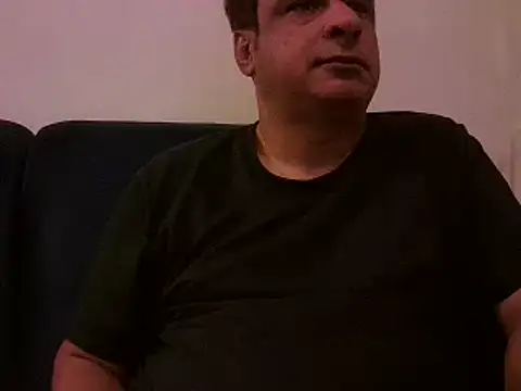 Snapshot of desipapaxxx chatting on February 2025 11:15:02 PM desipapaxxx online show from February 2025 11:15:02 PM