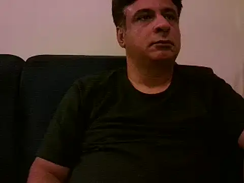 Snapshot of desipapaxxx chatting on February 2025 06:37:02 PM desipapaxxx online show from February 2025 06:37:02 PM