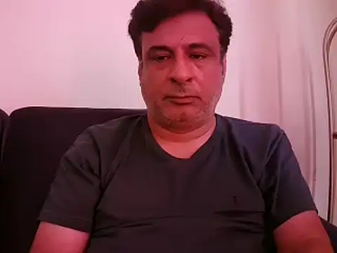 Snapshot of desipapaxxx chatting on March 2025 11:34:02 AM desipapaxxx online show from March 2025 11:34:02 AM