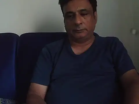 Snapshot of desipapaxxx chatting on November 2025 12:16:01 PM desipapaxxx online show from November 2025 12:16:01 PM