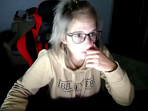 SexxyLety online show from October 2025 08:15:01 PM