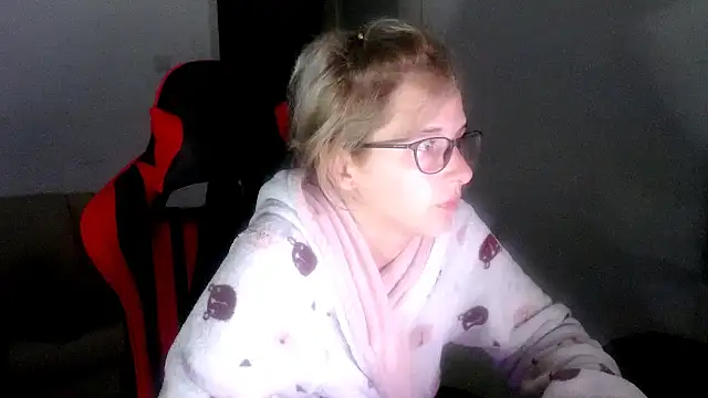 SexxyLety online show from October 2025 06:39:01 PM