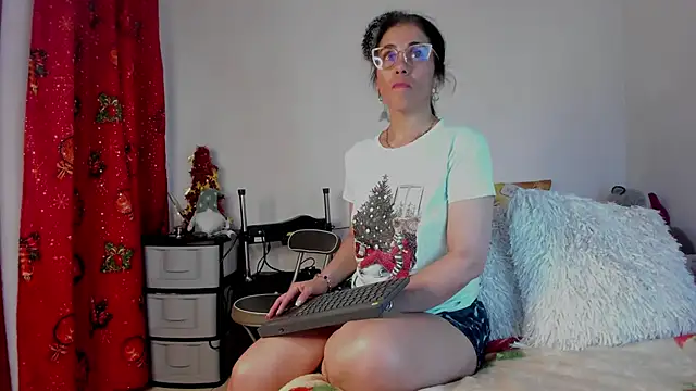 girasol walton online show from December 2024 02:12:01 AM
