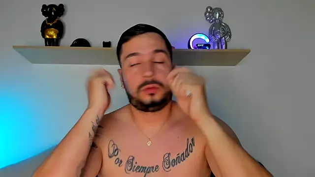 camilo restrepo21 online show from December 2024 12:01:02 AM
