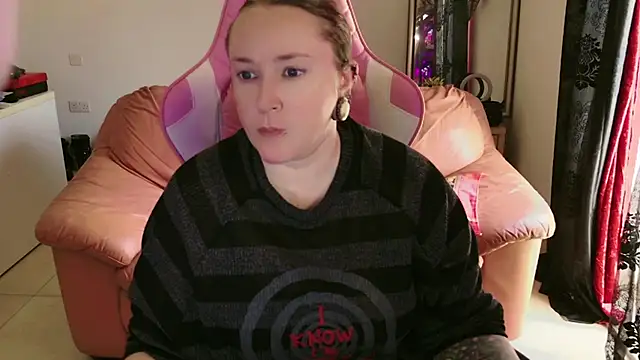 Snapshot of kisicaxx chatting on January 2025 11:34:01 AM kisicaxx online show from January 2025 11:34:01 AM