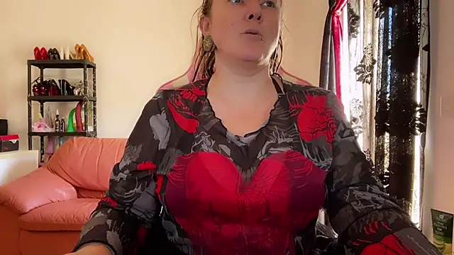 kisicaxx online show from October 2025 10:23:02 AM