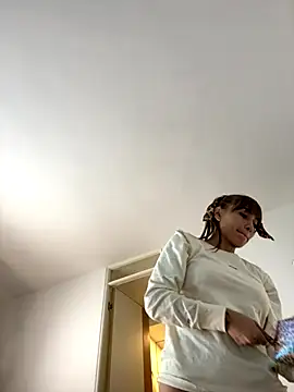 Snapshot of hollythomson chatting on October 2025 09:58:02 PM hollythomson online show from October 2025 09:58:02 PM