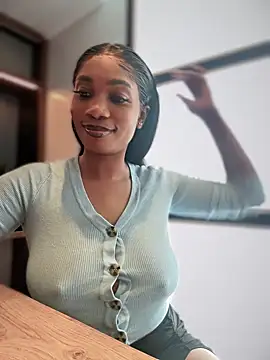 Snapshot of __Nessa__ chatting on October 2025 11:19:01 AM Nessa online show from October 2025 11:19:01 AM