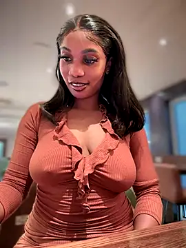 Snapshot of __Nessa__ chatting on October 2025 11:13:02 AM Nessa online show from October 2025 11:13:02 AM