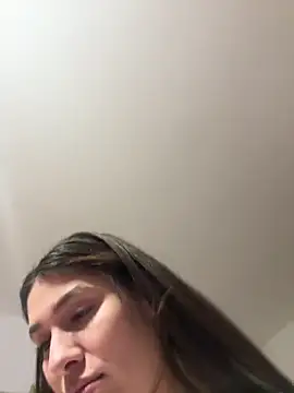 Snapshot of IrisBlues chatting on October 2025 04:59:02 PM IrisBlues online show from October 2025 04:59:02 PM