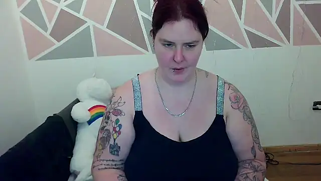 JoyceKyra91 online show from February 2025 06:24:02 PM