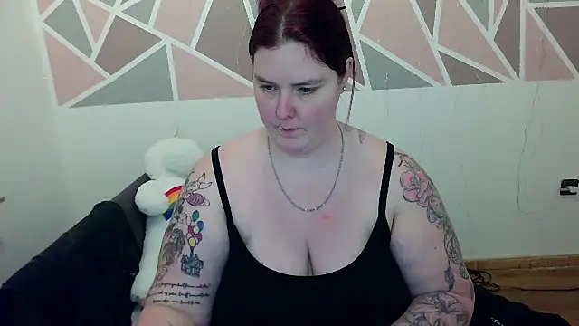 JoyceKyra91 online show from February 2025 05:05:02 PM