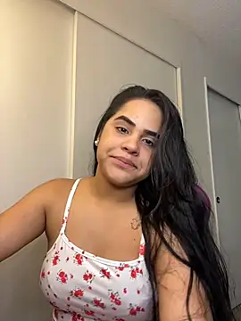 Snapshot of Maria_ruiz chatting on December 2024 06:06:01 AM Maria ruiz online show from December 2024 06:06:01 AM