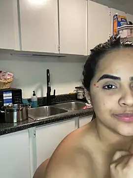 Snapshot of Maria_ruiz chatting on January 2025 06:57:02 PM Maria ruiz online show from January 2025 06:57:02 PM