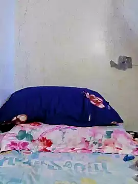 Snapshot of QueenSoreal chatting on January 2025 08:42:01 PM QueenSoreal online show from January 2025 08:42:01 PM
