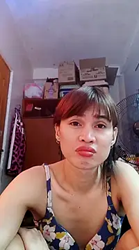 Snapshot of QueenSoreal chatting on February 2025 04:09:02 PM QueenSoreal online show from February 2025 04:09:02 PM