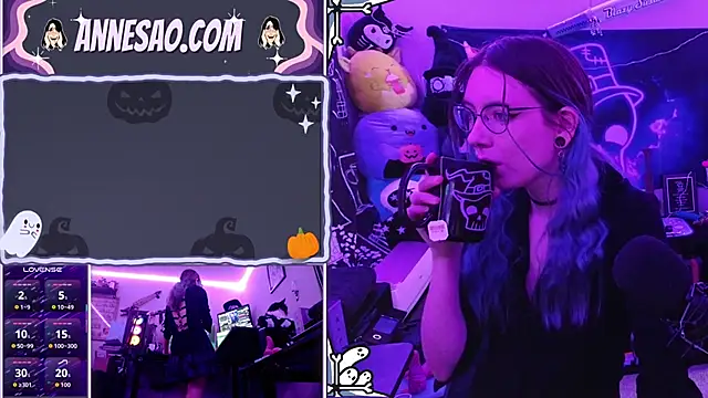 Snapshot of AnneSao chatting on October 2025 11:25:02 PM AnneSao online show from October 2025 11:25:02 PM