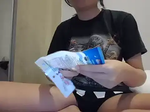 sara kimoo online show from December 2024 07:43:02 PM