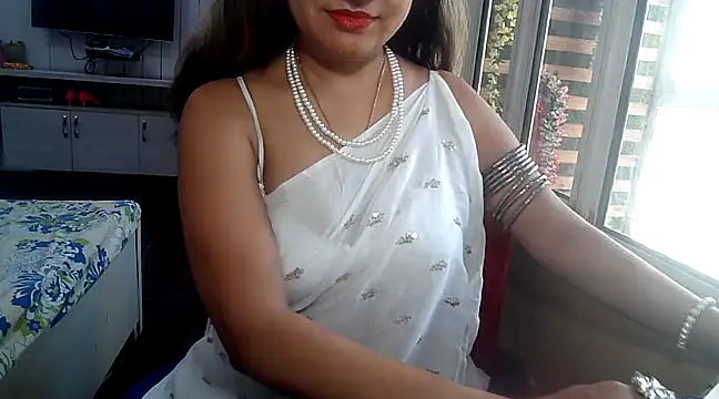Snapshot of yourradhika chatting on March 2025 05:00:01 AM yourradhika online show from March 2025 05:00:01 AM