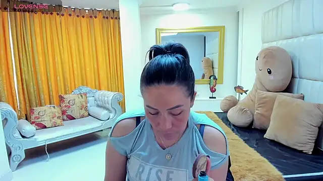 gaby trent online show from March 2025 04:22:02 PM