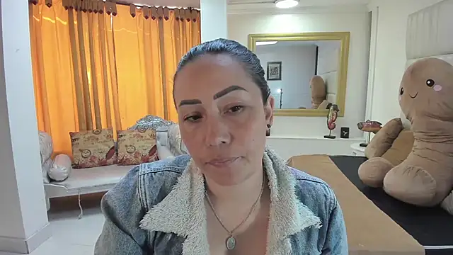 gaby trent online show from September 2025 01:56:01 PM