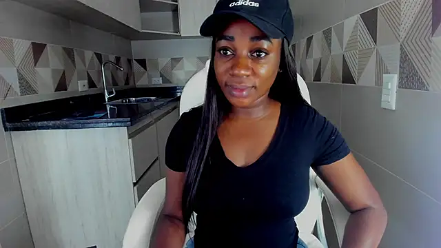 cristaaalclocks1 online show from January 2025 01:09:01 PM