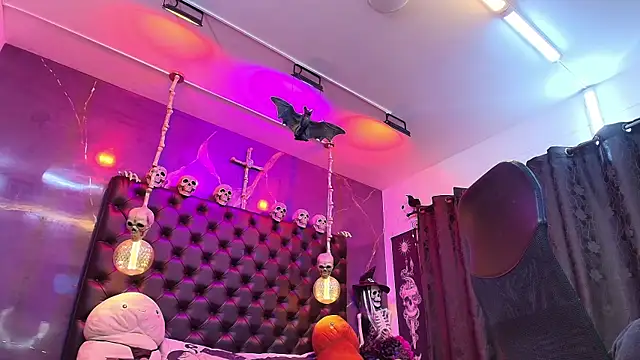 Snapshot of AlexHoe_ chatting on March 2025 09:48:02 PM AlexHoe online show from March 2025 09:48:02 PM