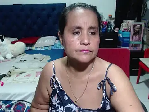 pervert mommy  online show from January 2025 10:17:01 AM