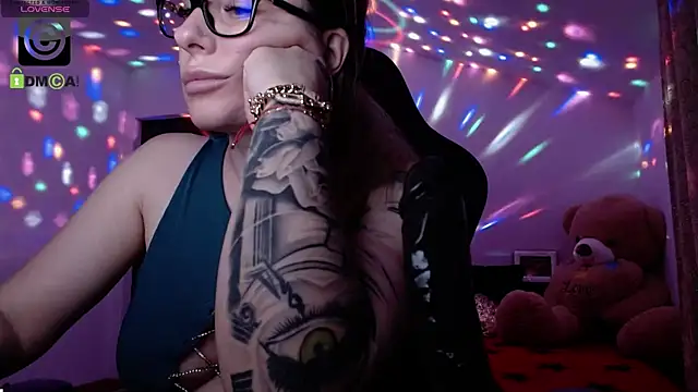 SonyaDevon online show from December 2024 10:58:01 AM