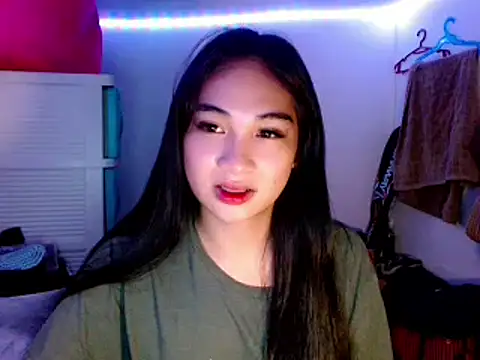 SweetLilly 18 online show from March 2025 03:42:02 PM