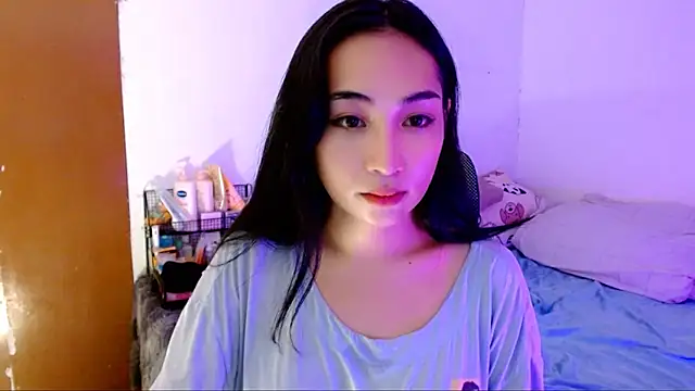 SweetLilly 18 online show from October 2025 02:12:02 AM