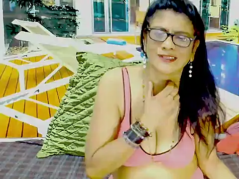 Snapshot of IndianAllure chatting on January 2025 06:43:02 AM IndianAllure online show from January 2025 06:43:02 AM