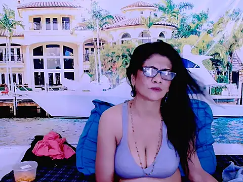 Snapshot of IndianAllure chatting on February 2025 12:27:02 PM IndianAllure online show from February 2025 12:27:02 PM