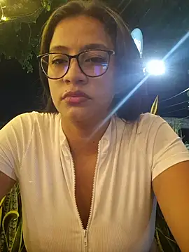 Snapshot of DAELAA chatting on December 2024 11:50:02 PM DAELAA online show from December 2024 11:50:02 PM