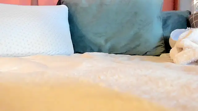 Snapshot of Dirty-Bya chatting on February 2025 10:12:01 PM Dirty-Bya online show from February 2025 10:12:01 PM