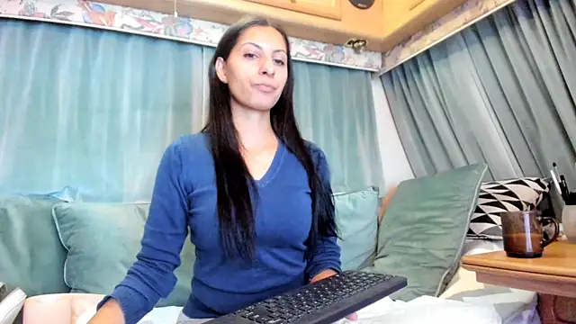 Snapshot of Dirty-Bya chatting on September 2025 09:05:02 PM Dirty-Bya online show from September 2025 09:05:02 PM