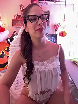 Zoe Bae online show from October 2025 08:41:02 PM