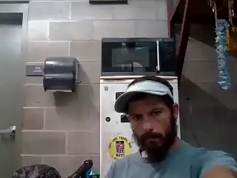 Snapshot of Sitonmyface2020@xh chatting on October 2025 09:04:01 PM Sitonmyface2020xh online show from October 2025 09:04:01 PM