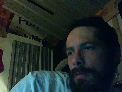 Snapshot of Sitonmyface2020@xh chatting on November 2025 06:15:02 AM Sitonmyface2020xh online show from November 2025 06:15:02 AM