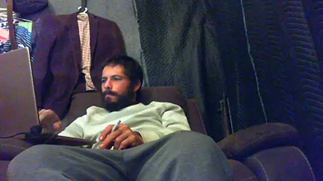 Snapshot of Sitonmyface2020@xh chatting on November 2025 07:19:02 AM Sitonmyface2020xh online show from November 2025 07:19:02 AM