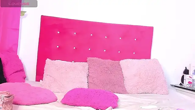 Snapshot of sasha_xxxx chatting on October 2025 09:26:02 PM sasha xxxx online show from October 2025 09:26:02 PM